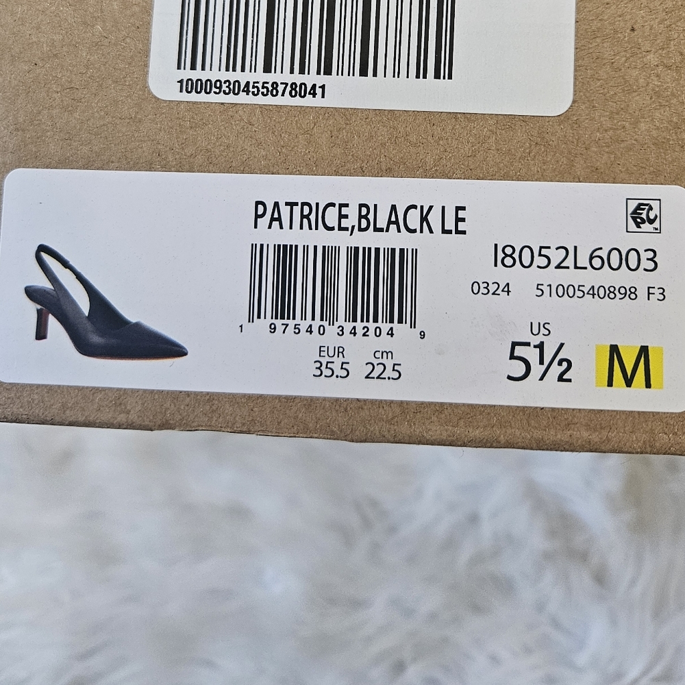 NIB Vince 'Patrice' Leather Slingback Heel - Picture 16 of 17
